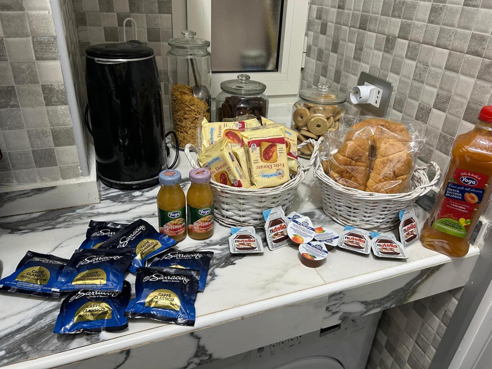 B&B House Napoli Cavour Luaran gambar